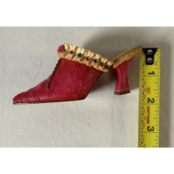 Willow Hall Miniature Vintage Mule Figurine Pretty Maiden Circa 1810, 85-06 - Picture 15 of 16